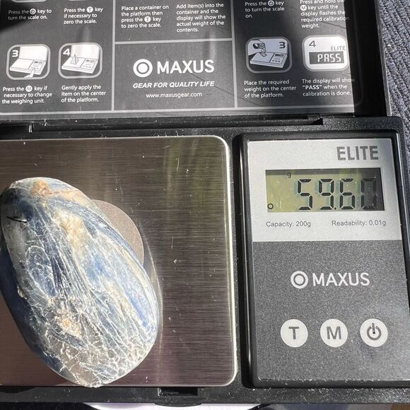 Blue Kyanite Crystal‎ Meditation Palmstone (#5) - Picture 10 of 10